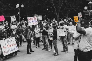 Dépôts bloqués sur Aave : les utilisateurs en colère!